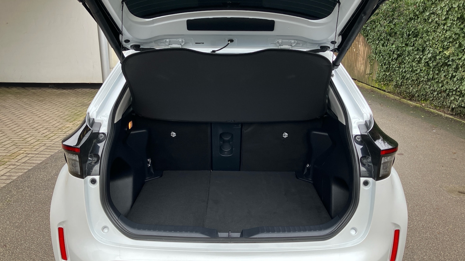 Used Toyota Yaris Cross 2024 for sale - 77544593: Photo 14