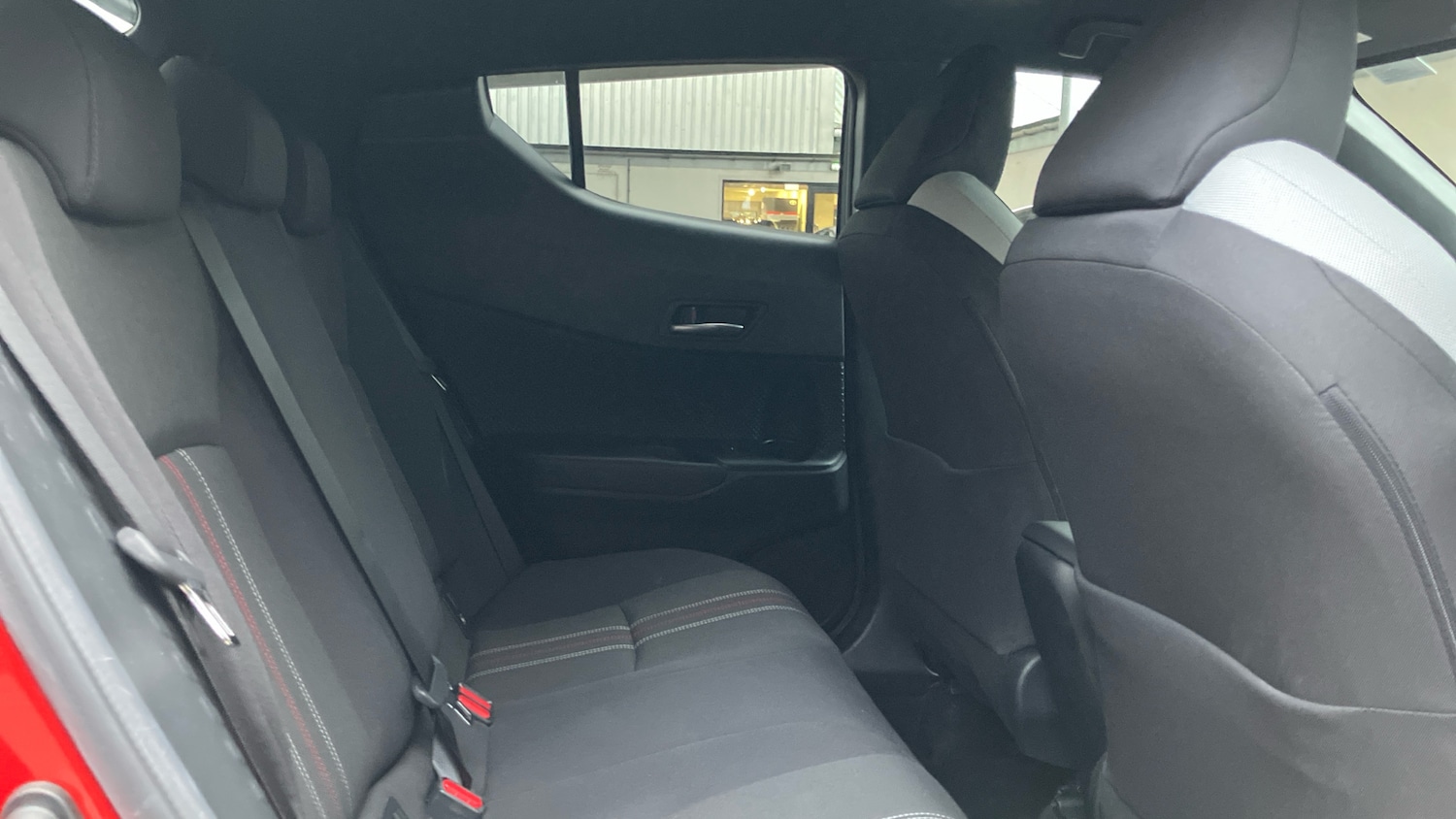 Used Toyota C-HR 2023 for sale - 77676163: Photo 12