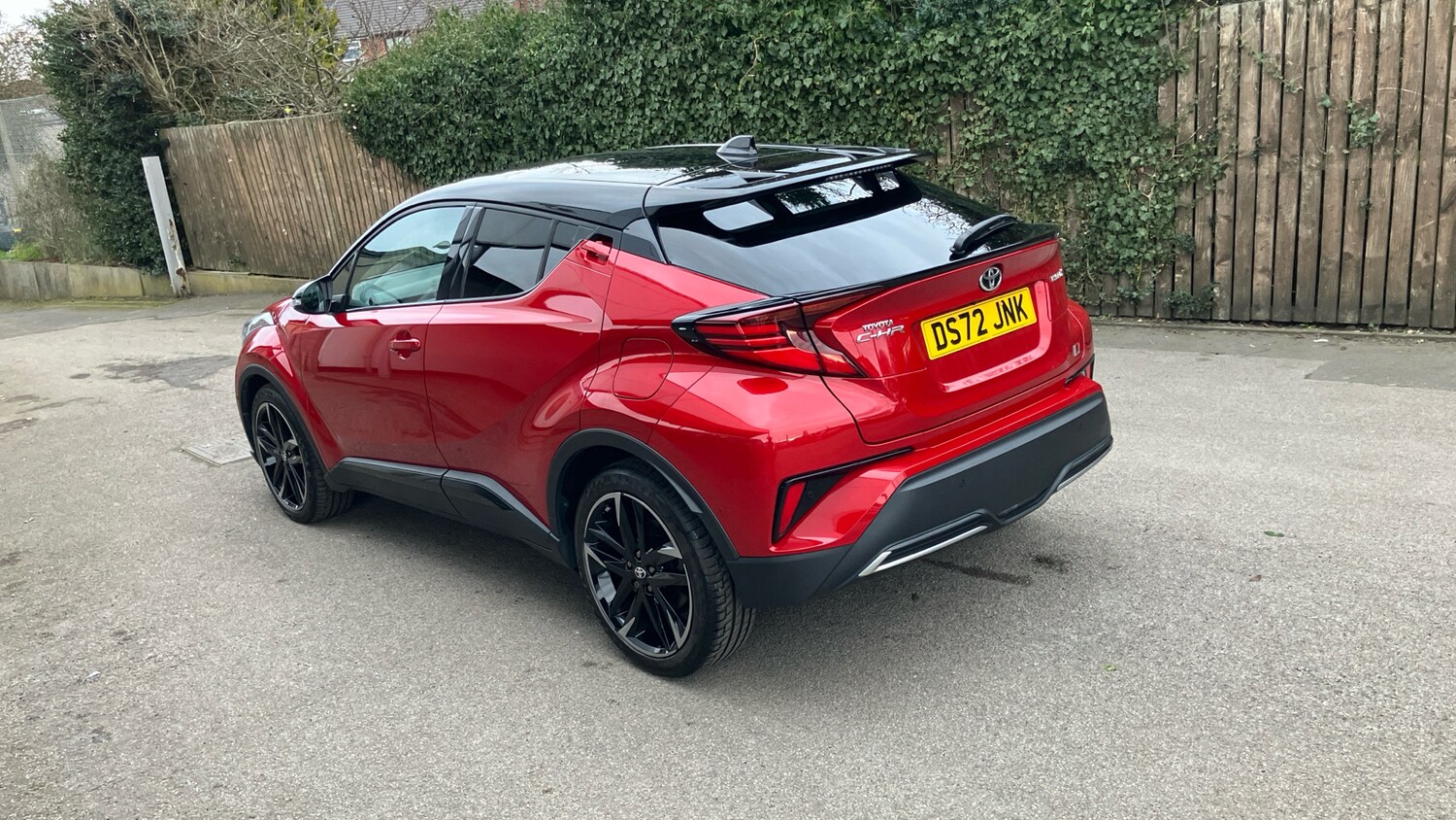 Used Toyota C-HR 2023 for sale - 77676163: Photo 30