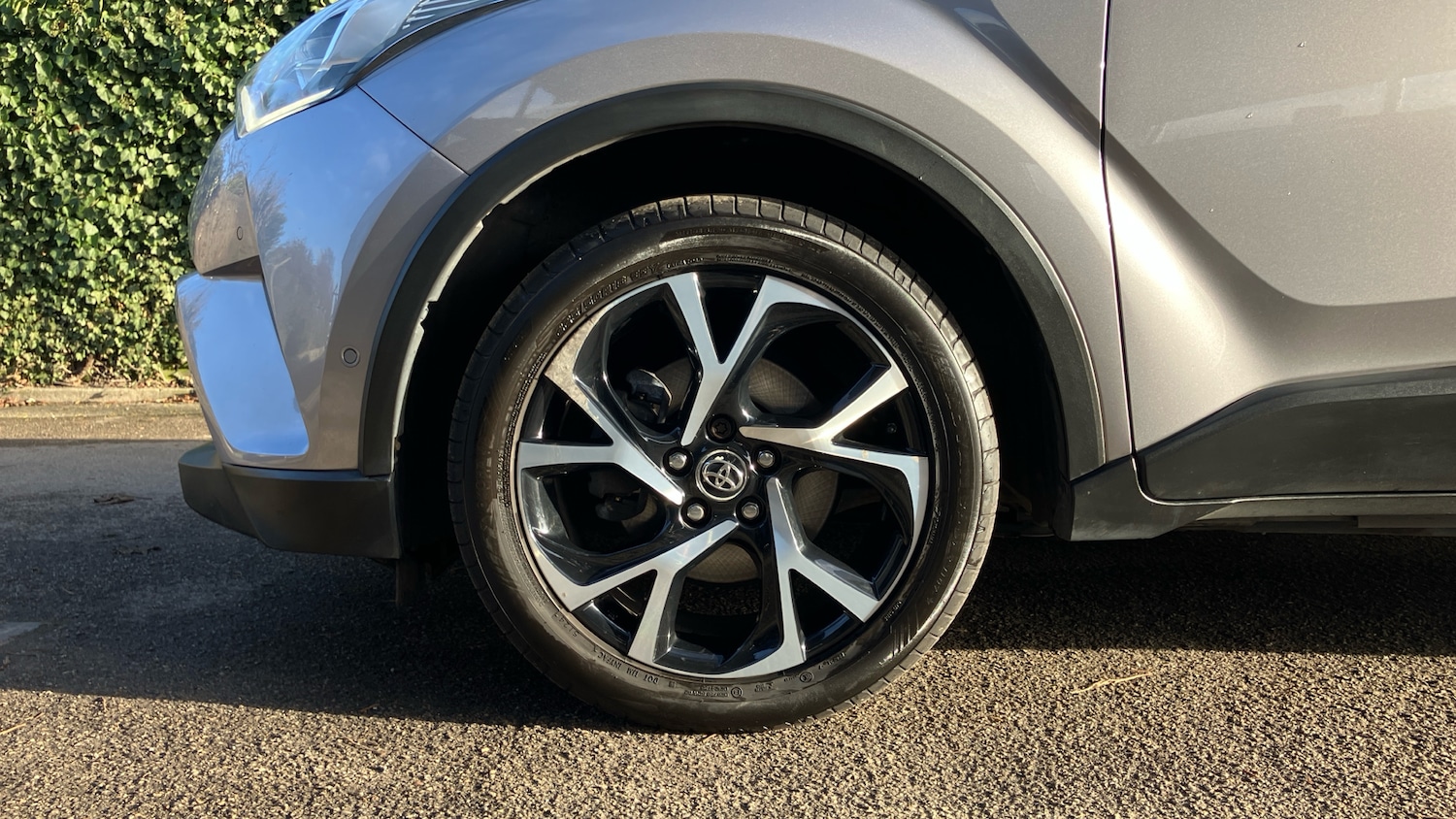 Used Toyota C-HR 2017 for sale - 76734947: Photo 18