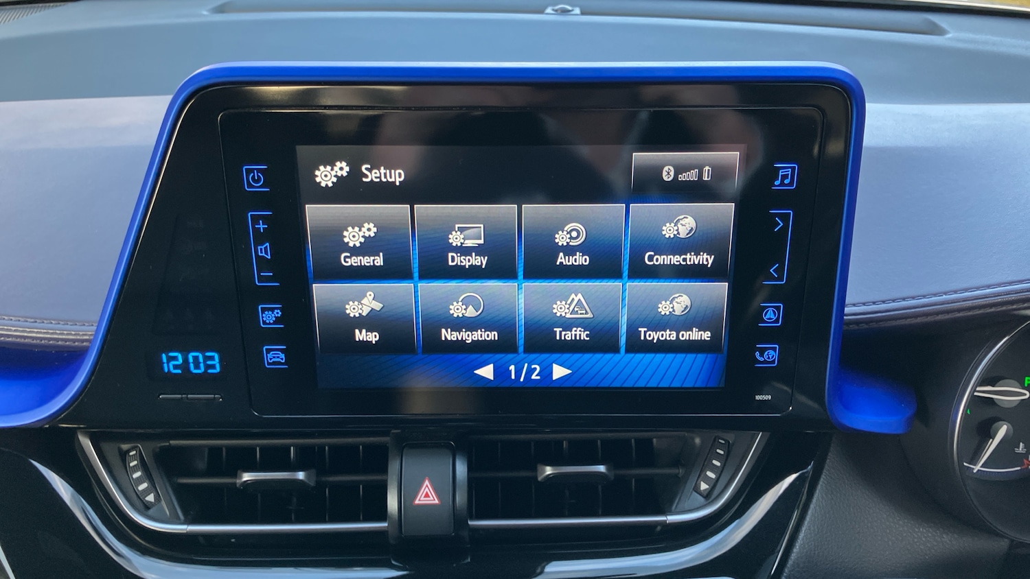 Used Toyota C-HR 2017 for sale - 76734947: Photo 24