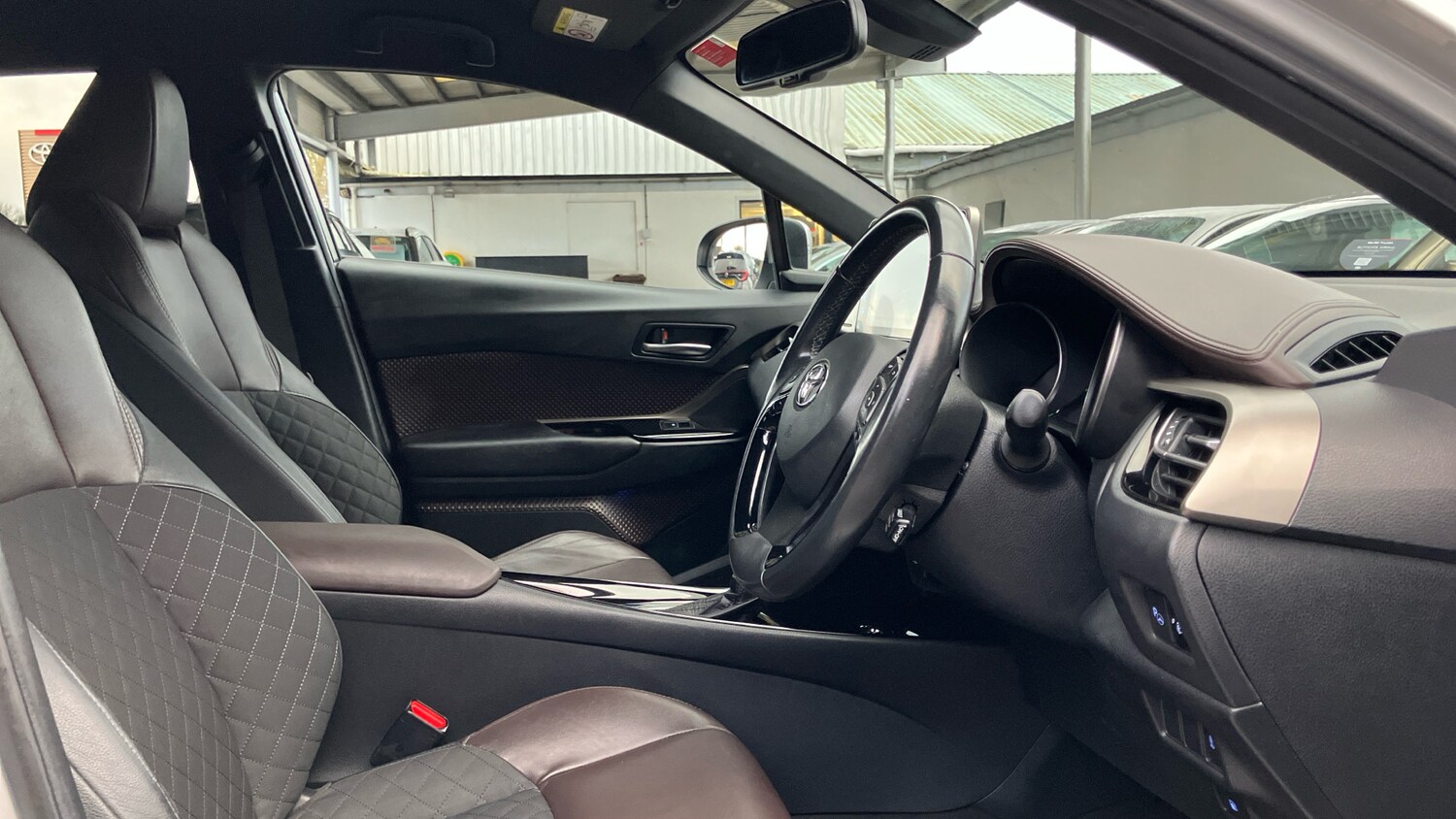 Used Toyota C-HR 2018 for sale - 77336497: Photo 11