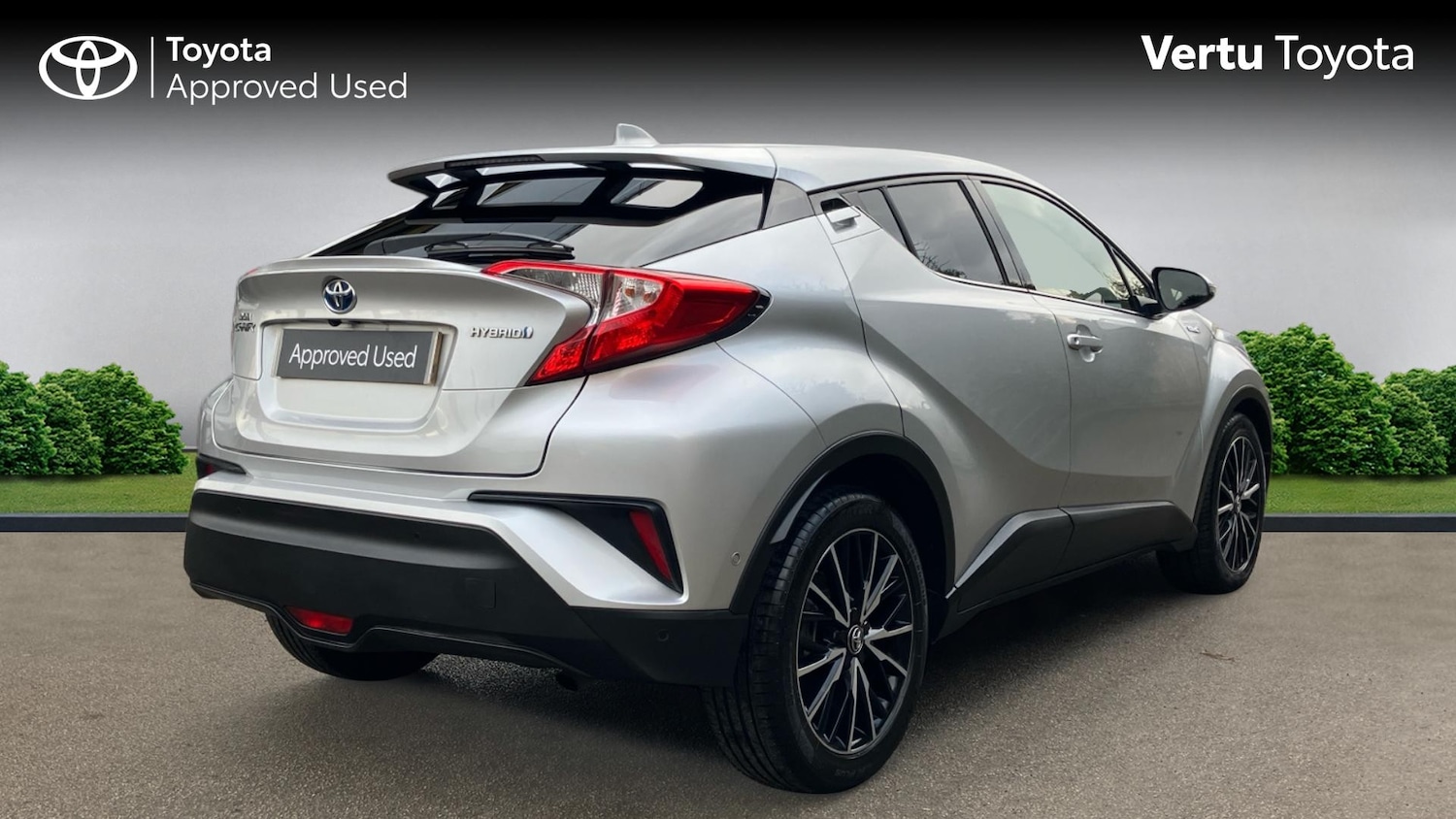 Used Toyota C-HR 2018 for sale - 77336497: Photo 2