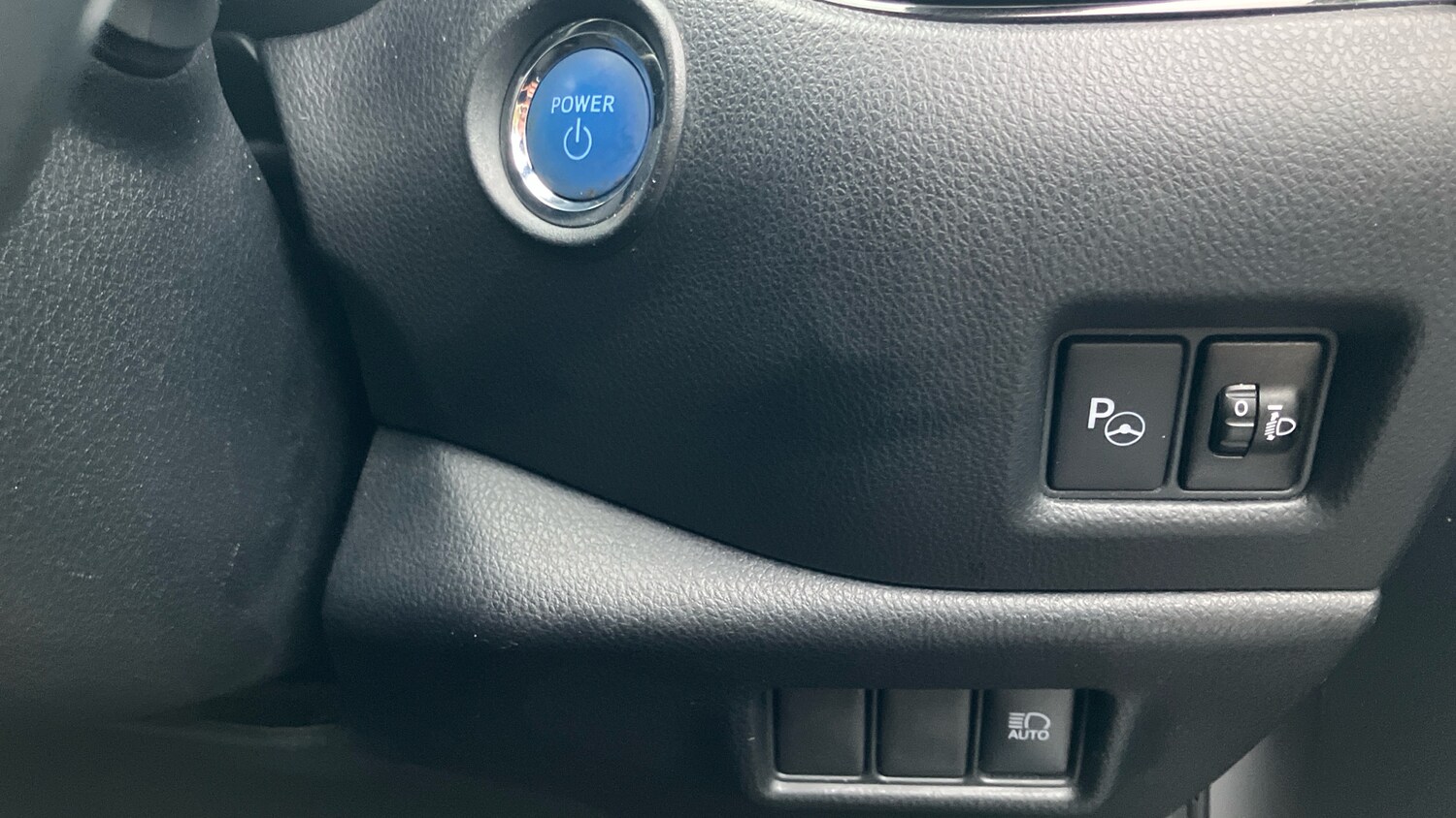 Used Toyota C-HR 2018 for sale - 77336497: Photo 32