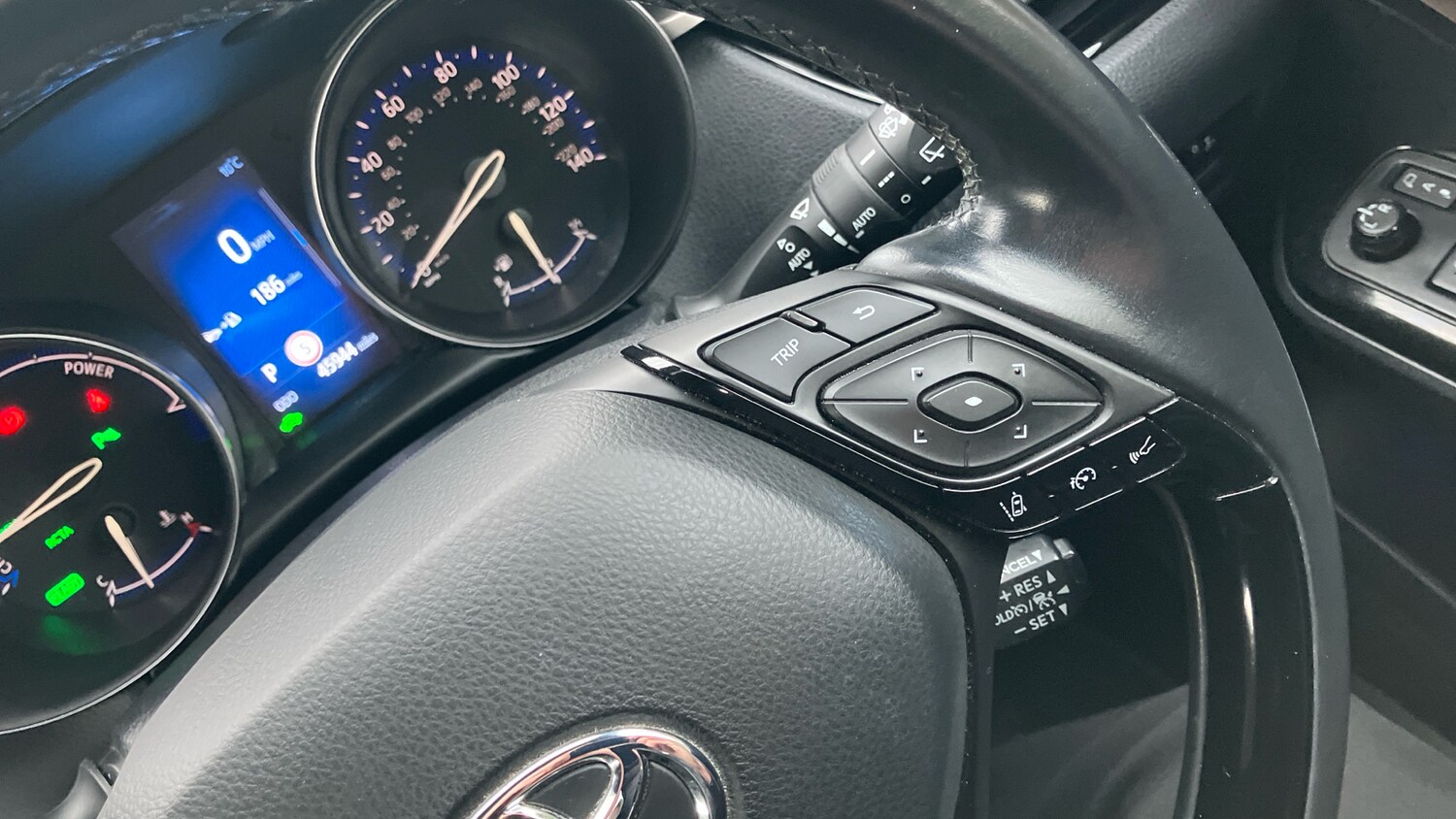 Used Toyota C-HR 2018 for sale - 77336497: Photo 34