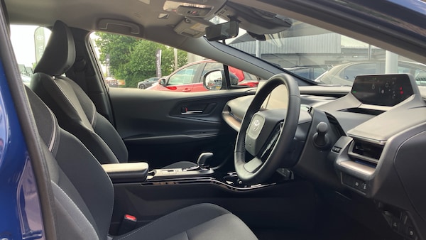 Used Toyota Prius 2025 for sale - 76045901: Photo 11