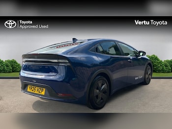 Used Toyota Prius 2025 for sale - 76045901: Photo 2