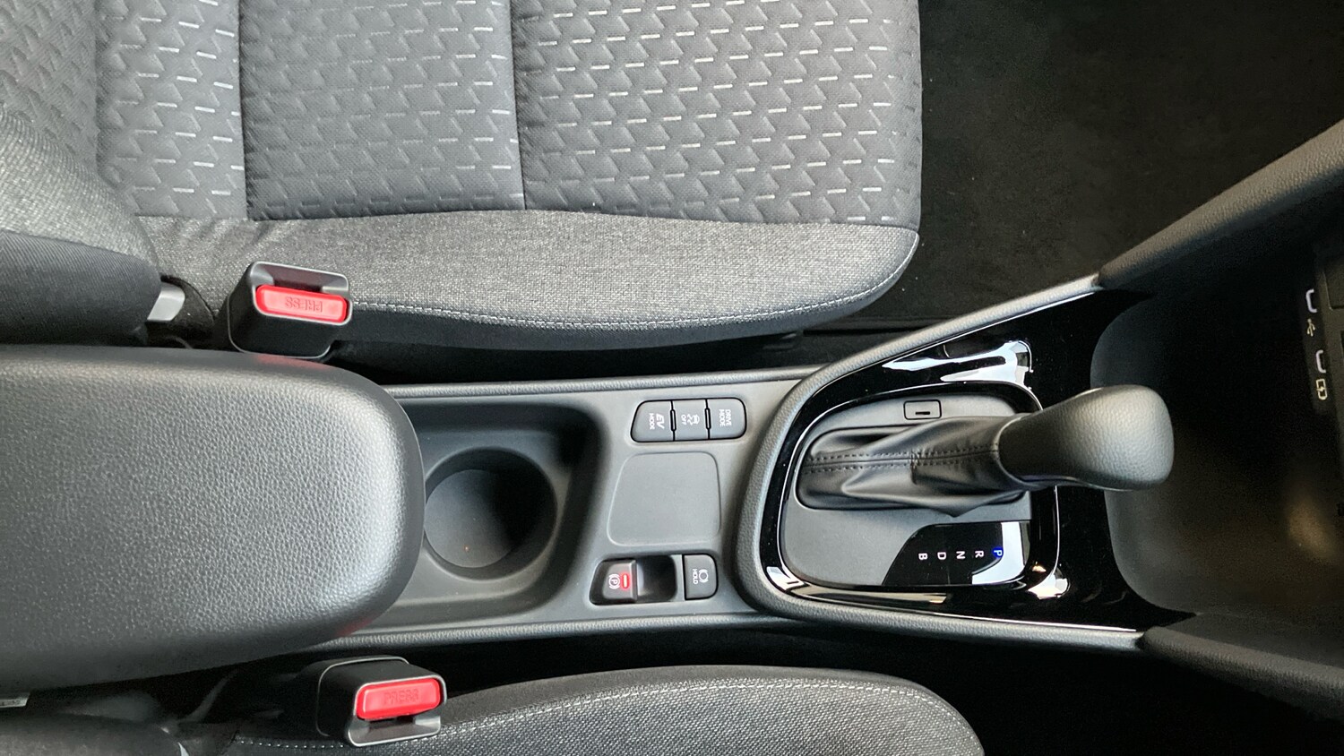 Used Toyota Yaris Cross 2025 for sale - 76694174: Photo 38