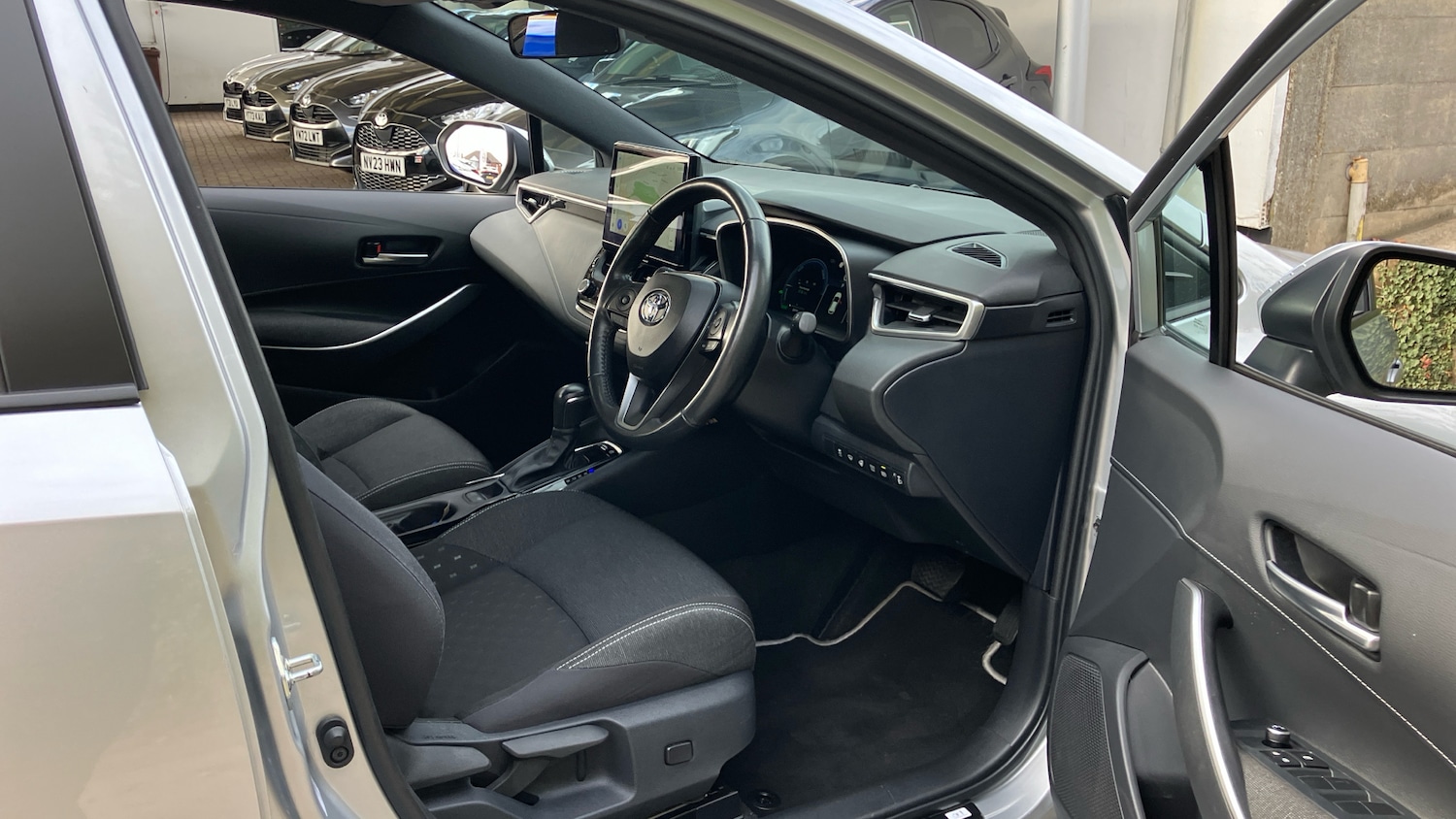 Used Toyota Corolla 2024 for sale - 76412382: Photo 11