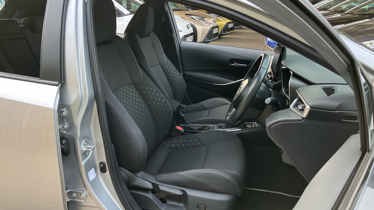 Used Toyota Corolla 2024 for sale - 76412382: Photo 39