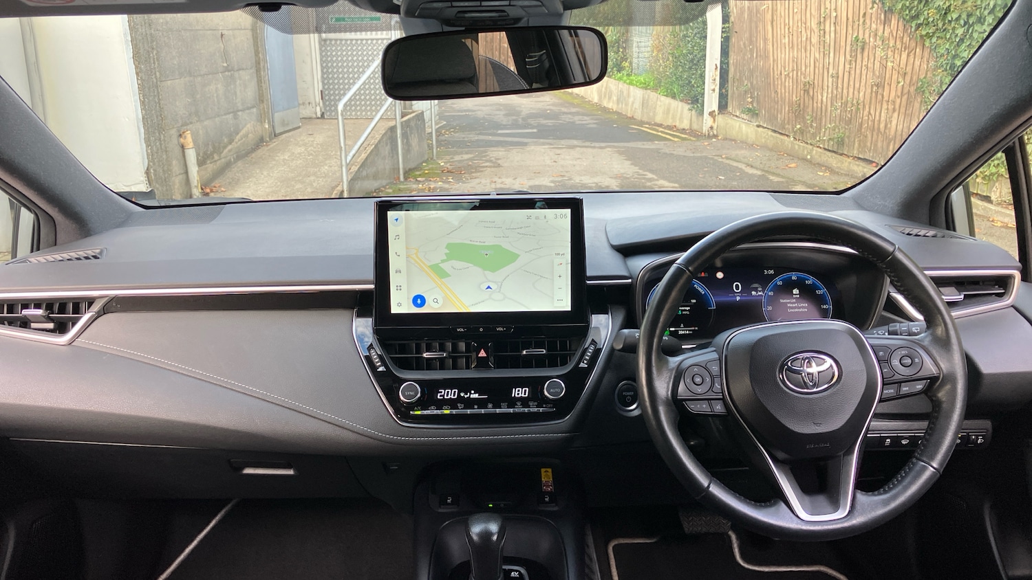 Used Toyota Corolla 2024 for sale - 76412382: Photo 5