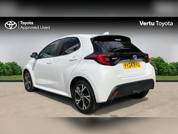 Used Toyota Yaris 2024 for sale - 79335319: Photo