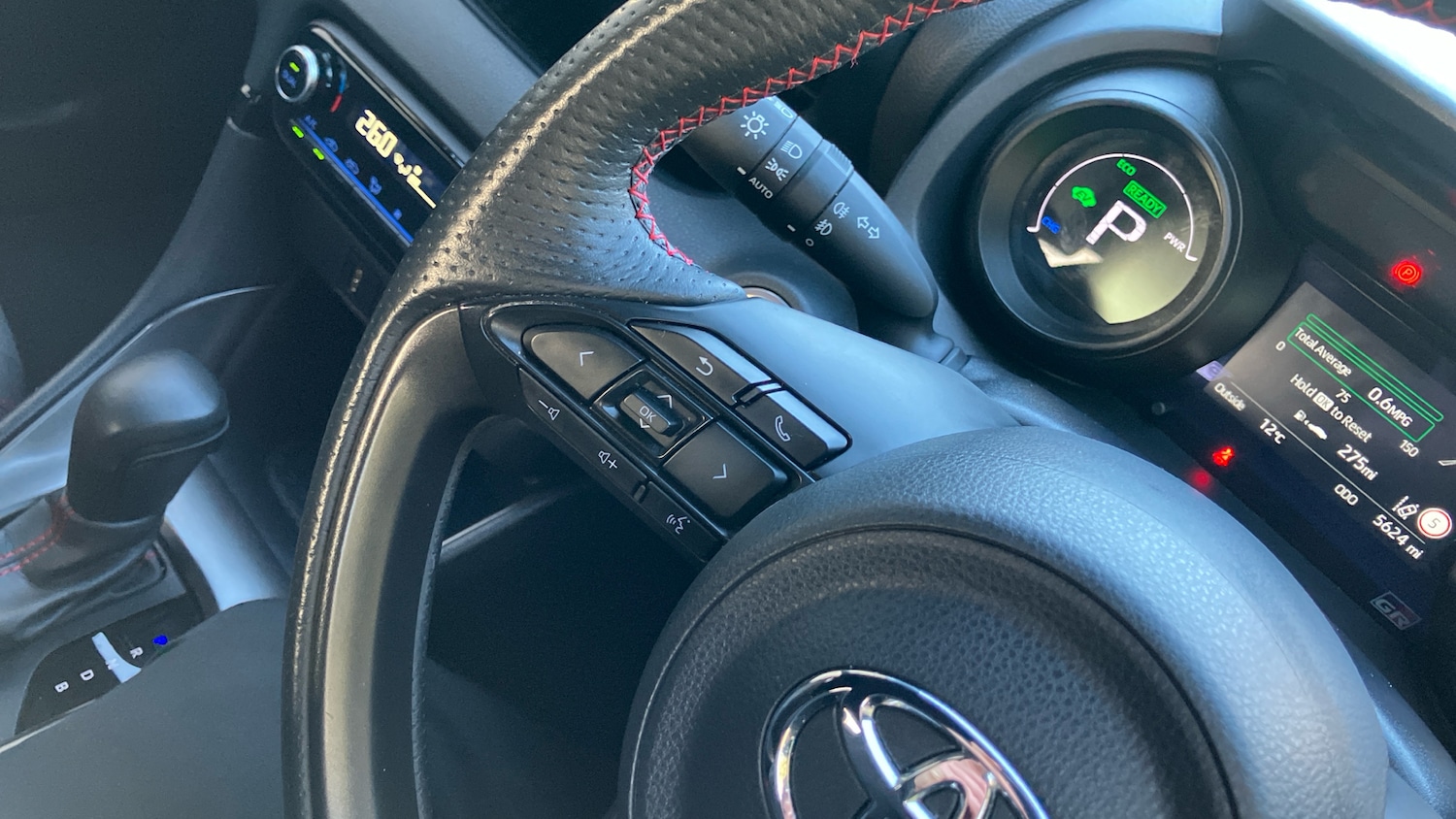 Used Toyota Yaris 2024 for sale - 77079442: Photo 32