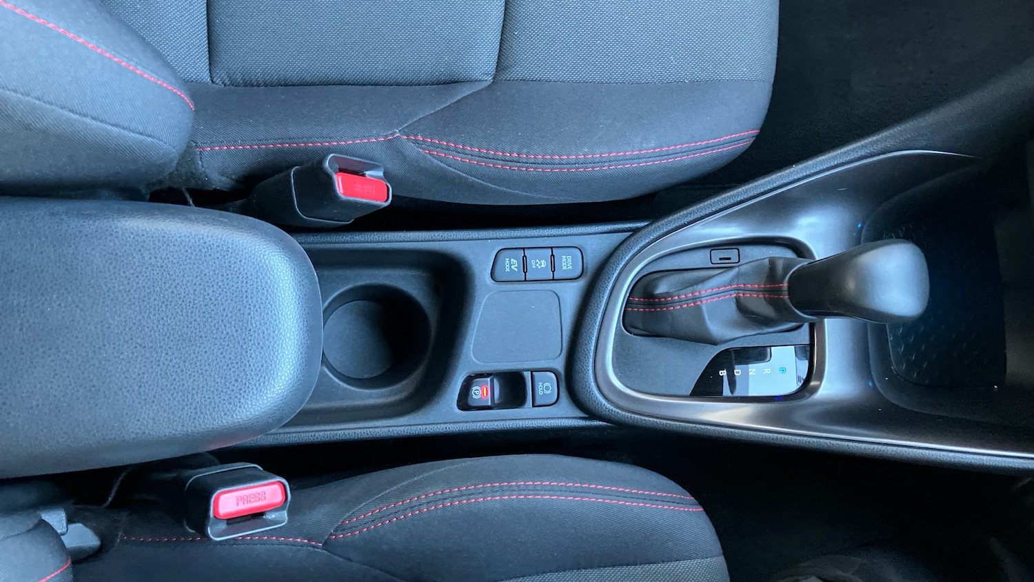 Used Toyota Yaris 2024 for sale - 77079442: Photo 37