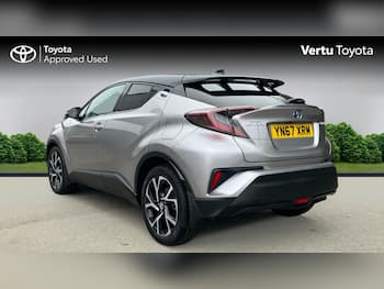 Used Toyota C-HR 2017 for sale - 79733070: Photo
