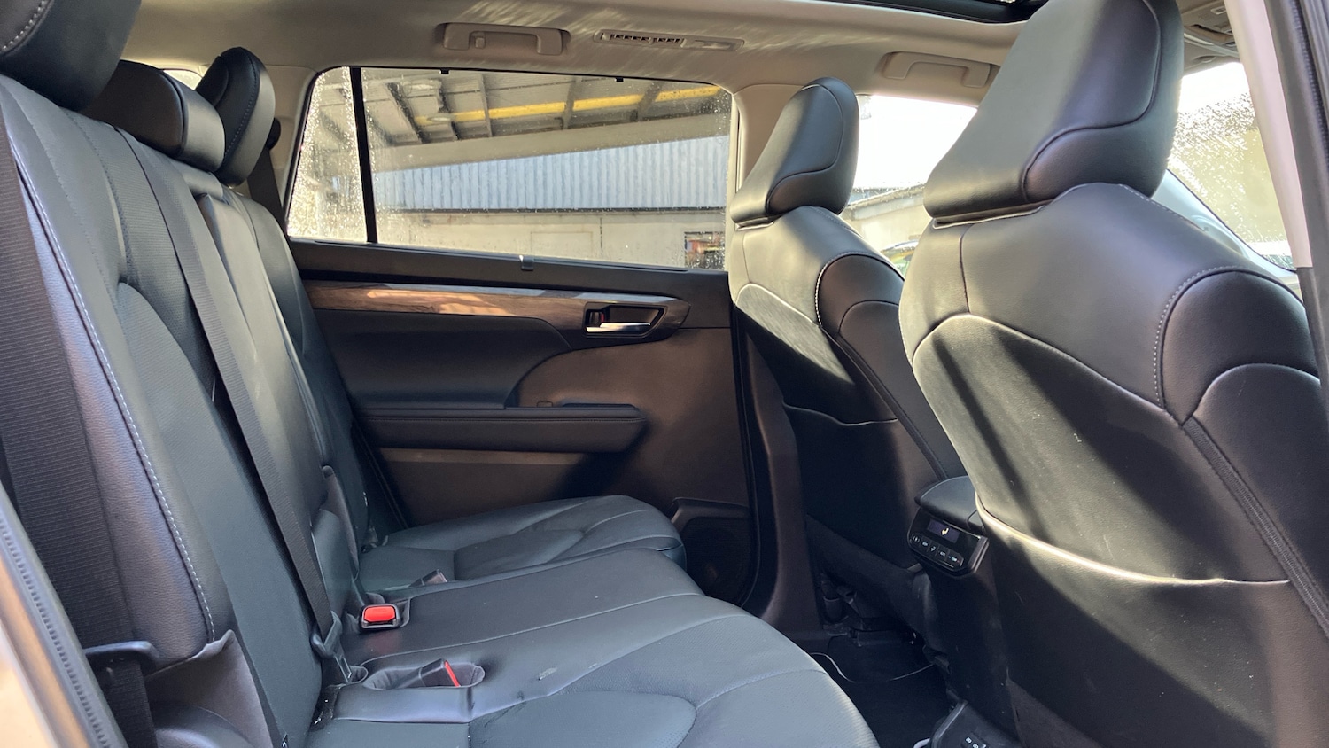 Used Toyota Highlander 2022 for sale - 77643625: Photo 12