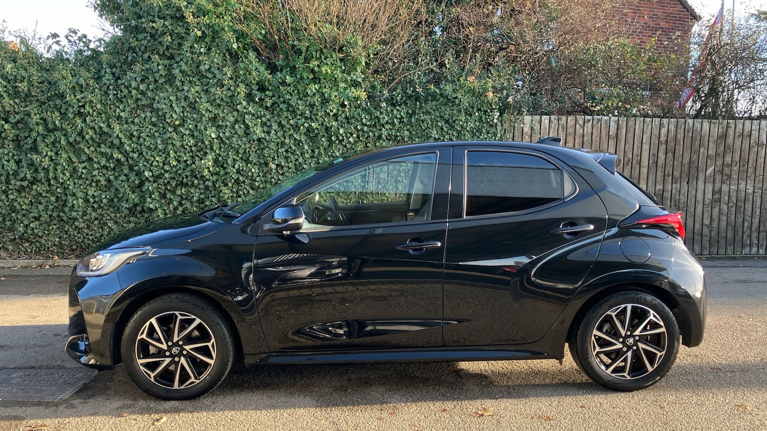 Used Toyota Yaris 2022 for sale - 76710010: Photo 17