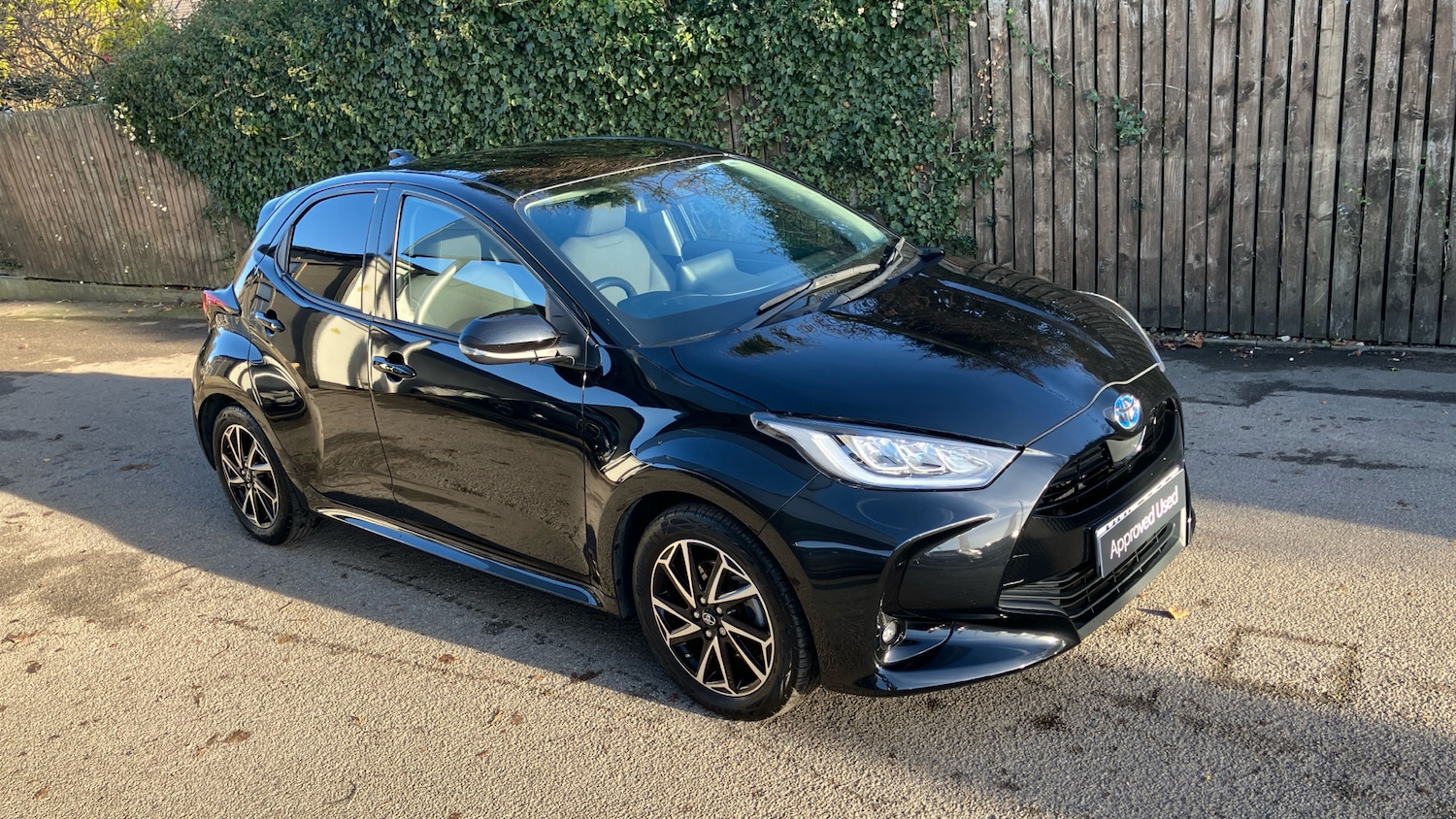 Used Toyota Yaris 2022 for sale - 76710010: Photo 29