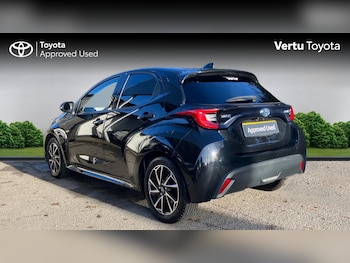 Used Toyota Yaris 2022 for sale - 76710010: Photo