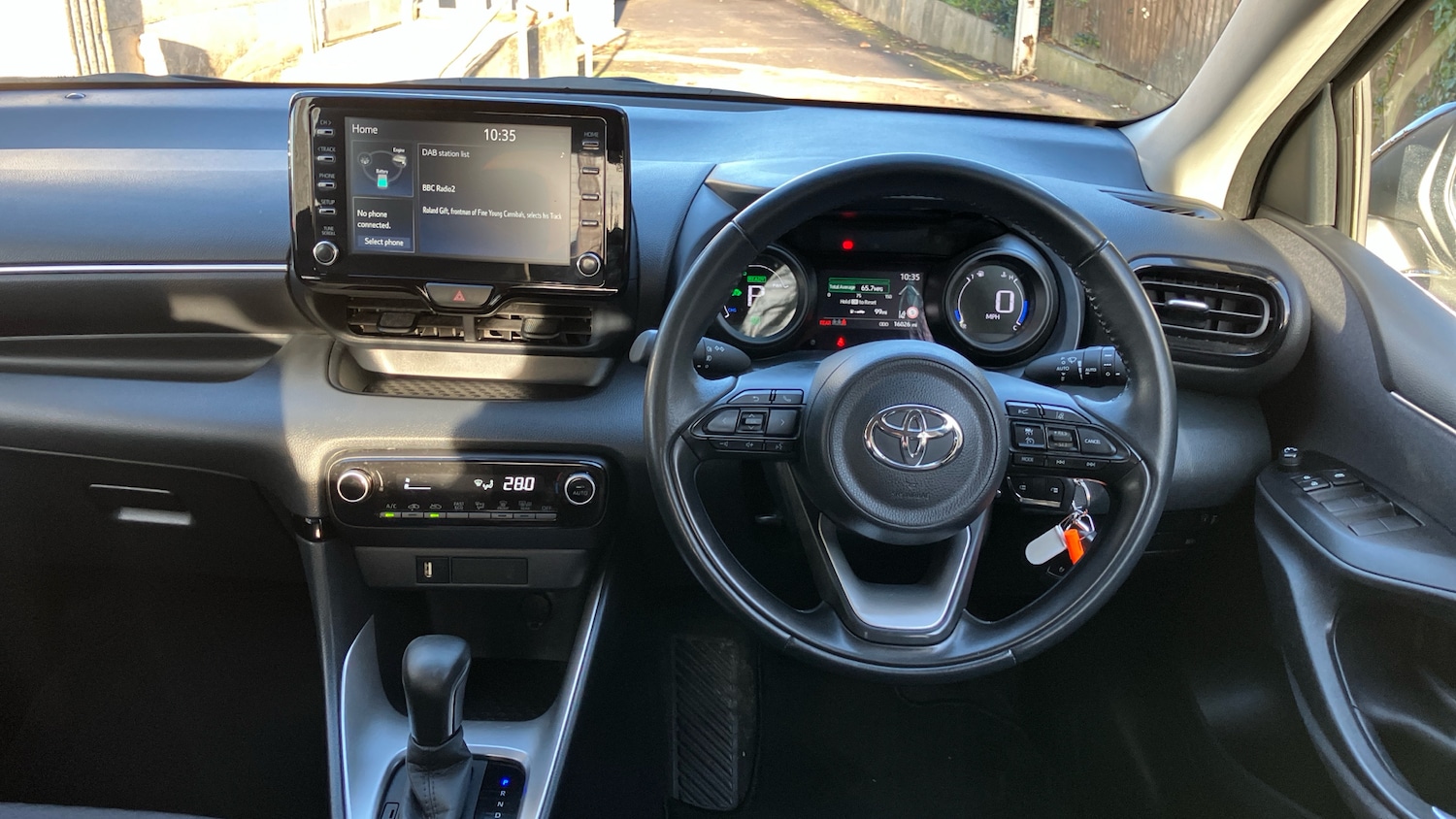 Used Toyota Yaris 2022 for sale - 76710010: Photo 6