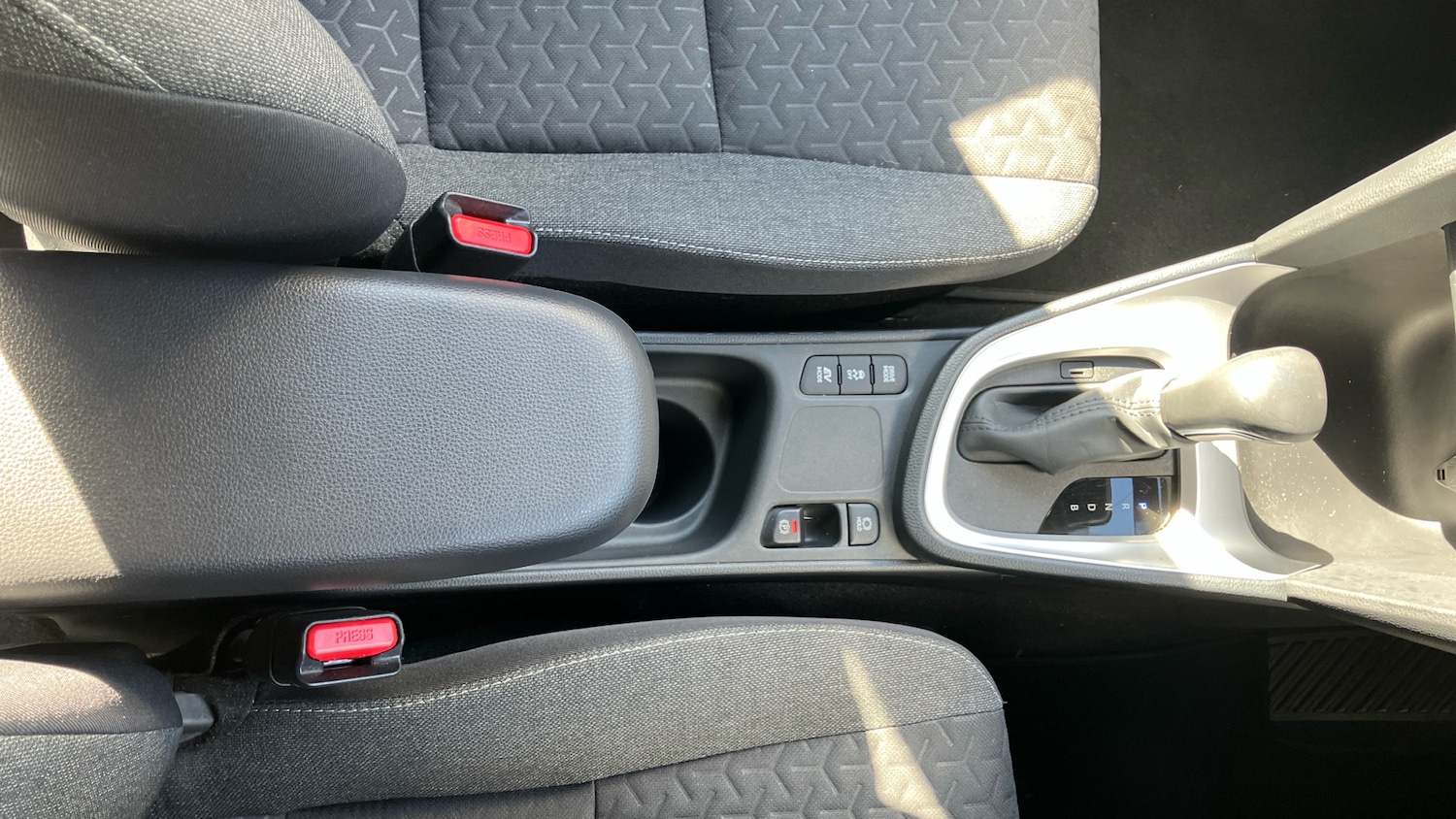 Used Toyota Yaris Cross 2023 for sale - 76064901: Photo 36
