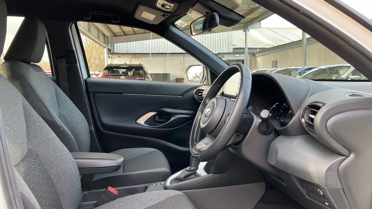 Used Toyota Yaris Cross 2022 for sale - 77262209: Photo 11