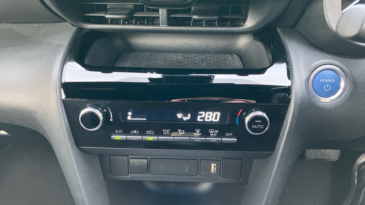 Used Toyota Yaris Cross 2022 for sale - 77262209: Photo 33