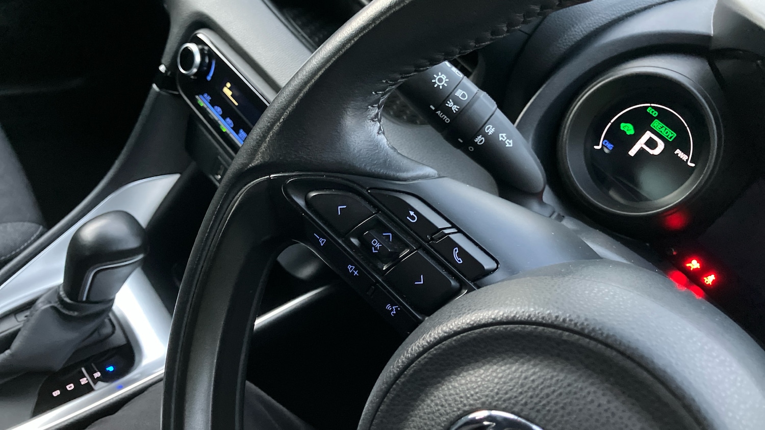 Used Toyota Yaris 2021 for sale - 76694768: Photo 31