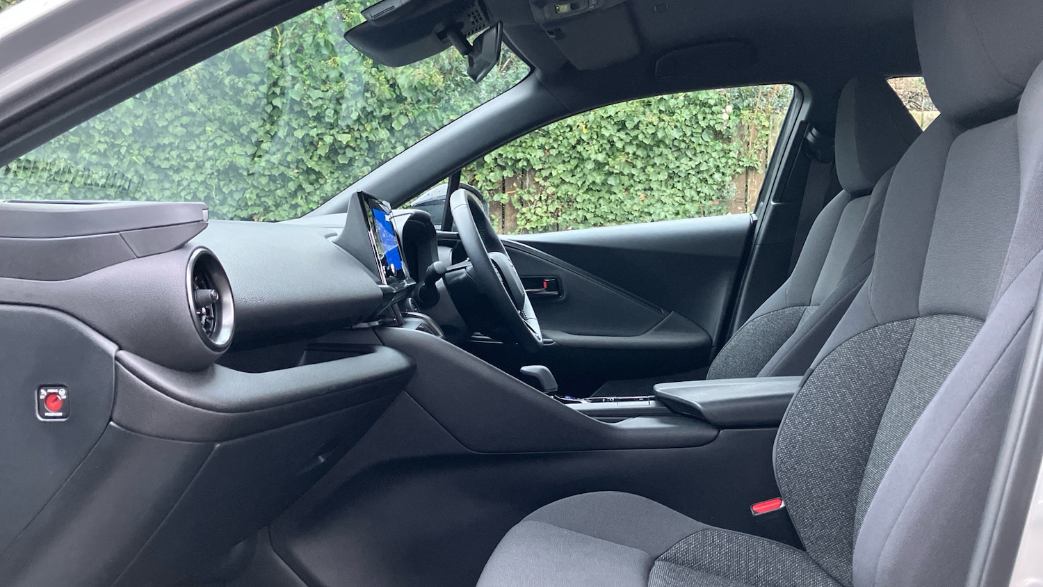 Used Toyota C-HR 2024 for sale - 77079460: Photo 10