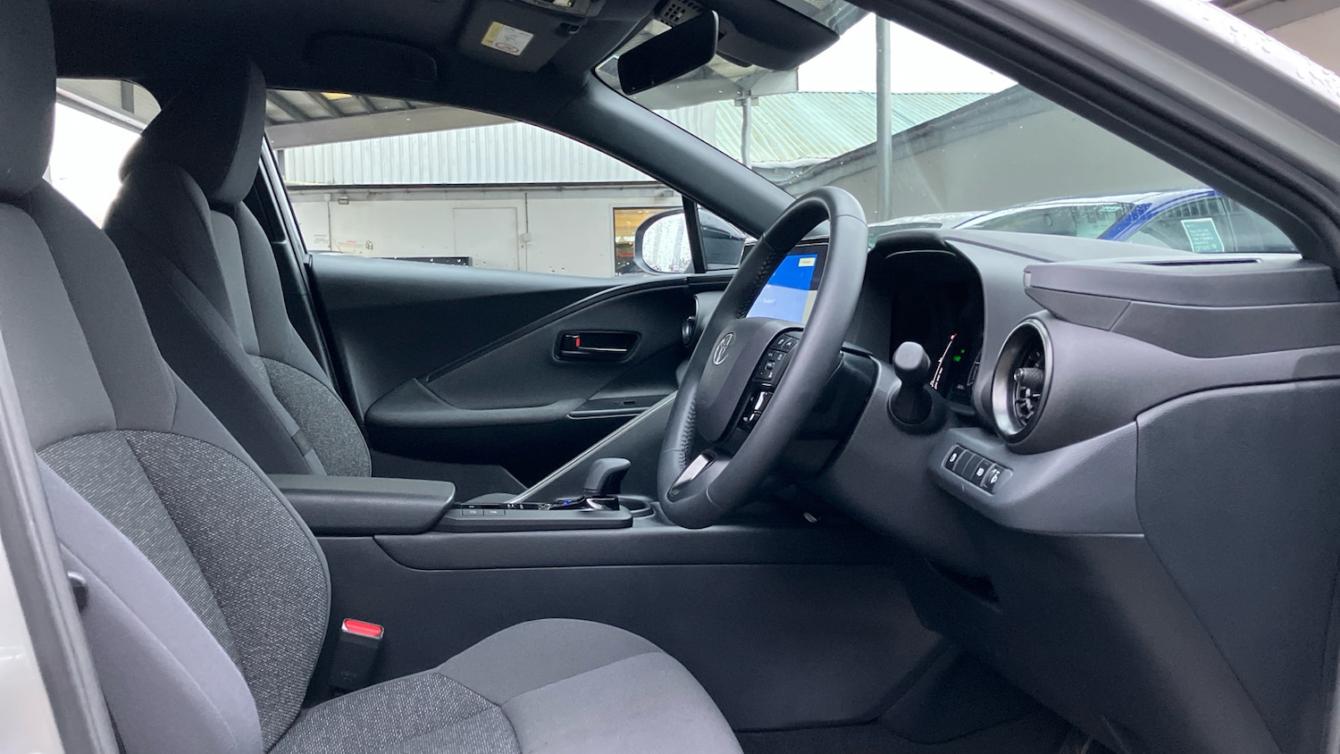 Used Toyota C-HR 2024 for sale - 77079460: Photo 11