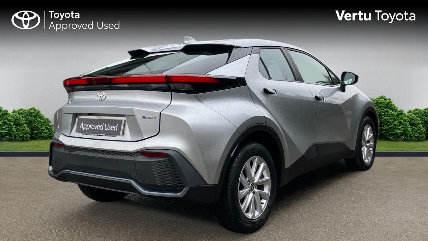 Used Toyota C-HR 2024 for sale - 77079460: Photo 2