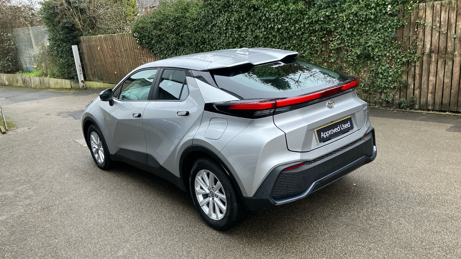 Used Toyota C-HR 2024 for sale - 77079460: Photo 30