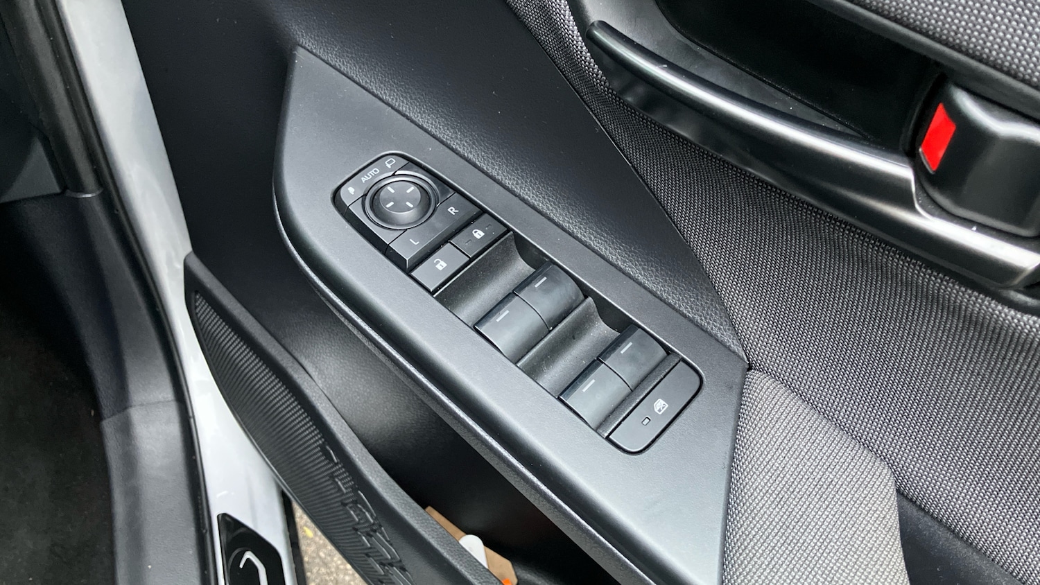 Used Toyota C-HR 2024 for sale - 77079460: Photo 31