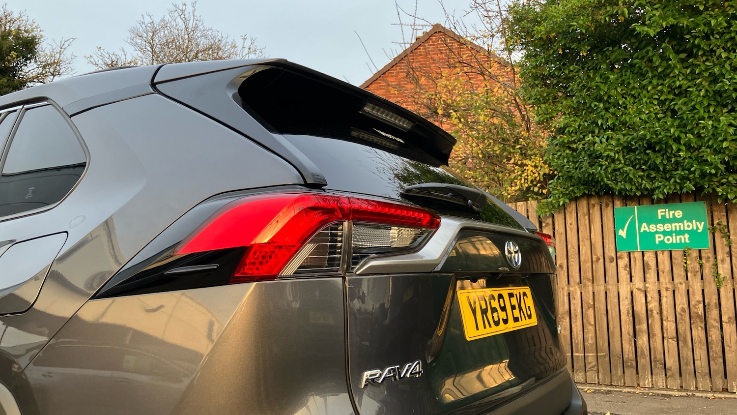 Used Toyota RAV4 2019 for sale - 76532101: Photo 22