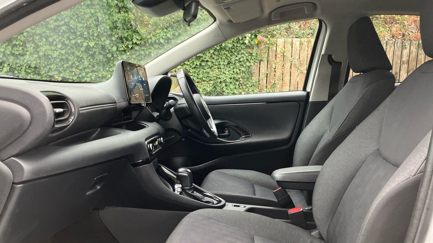 Used Toyota Yaris 2024 for sale - 77350331: Photo 10