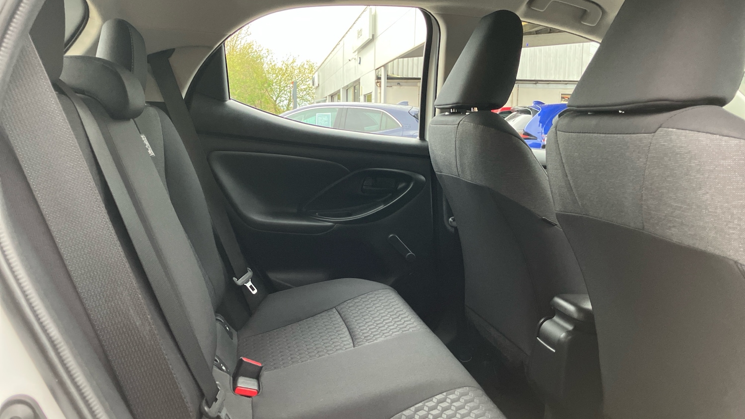 Used Toyota Yaris 2023 for sale - 76833924: Photo 12