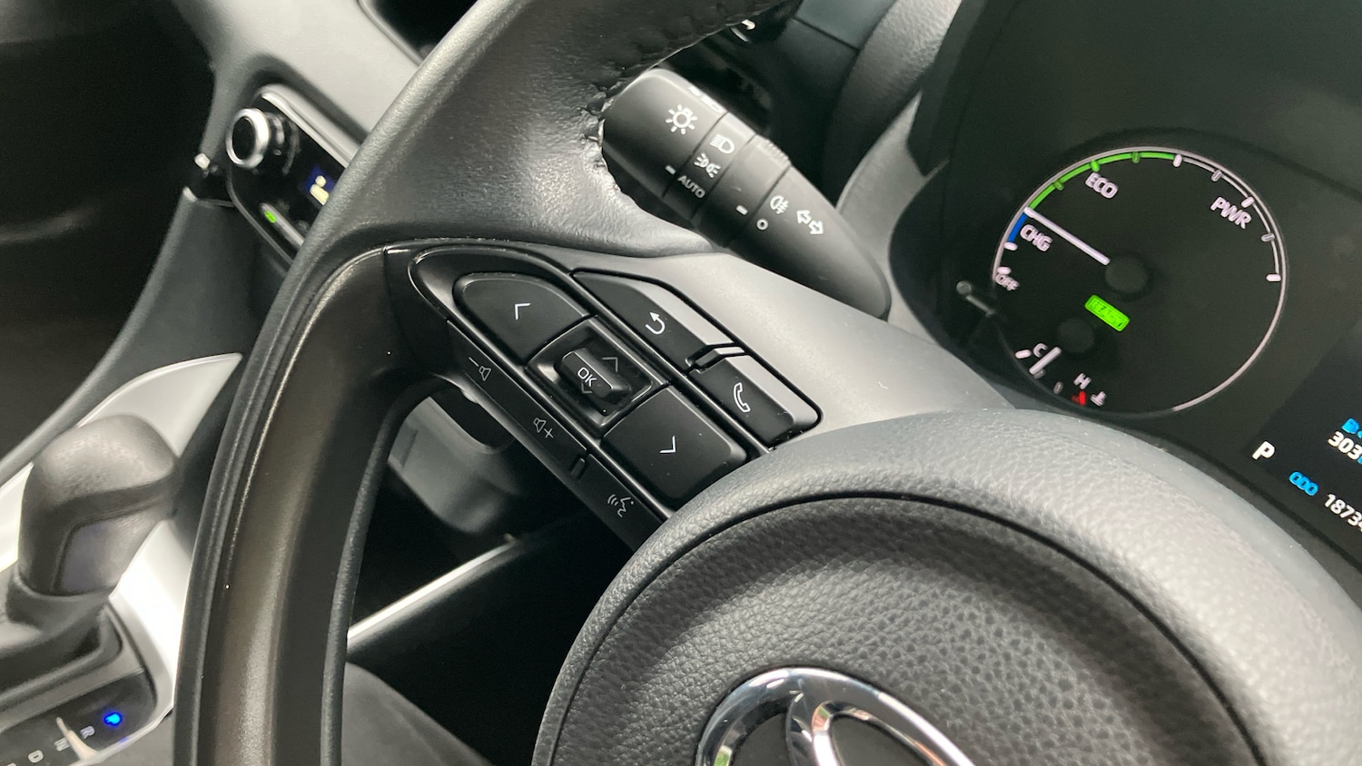 Used Toyota Yaris 2023 for sale - 76833924: Photo 31