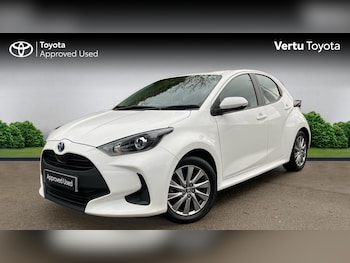 Used Toyota Yaris 2023 for sale - 76833924: Photo