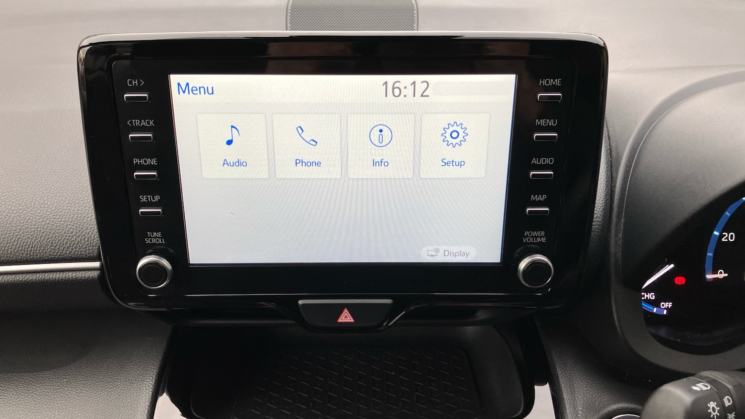 Used Toyota Yaris Cross 2024 for sale - 76292814: Photo 25