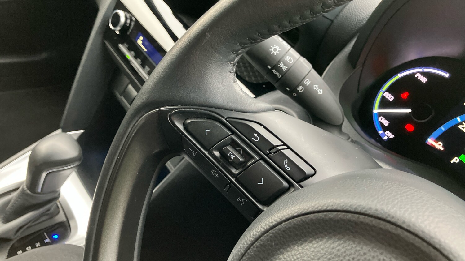 Used Toyota Yaris Cross 2024 for sale - 76292814: Photo 32