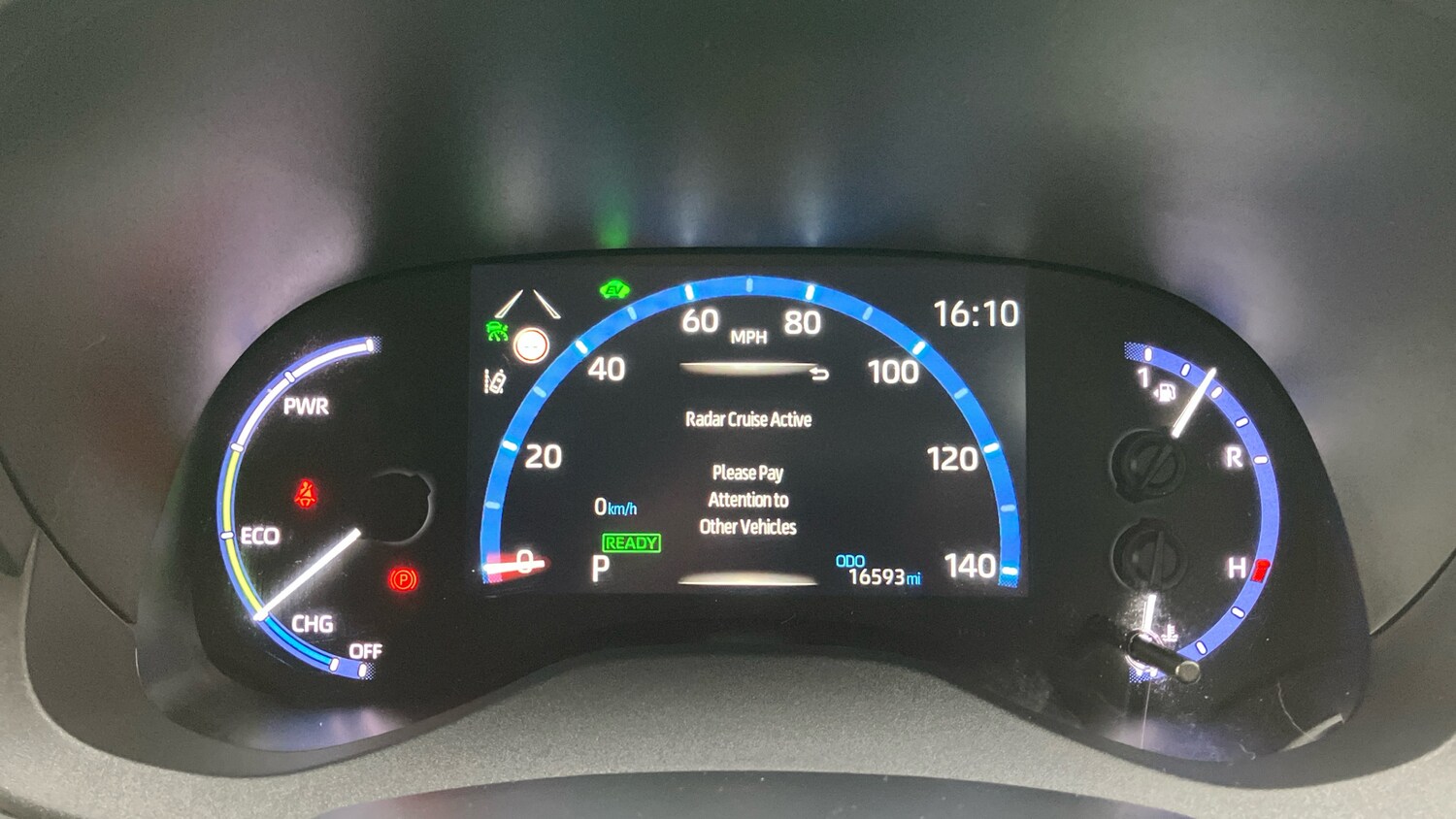 Used Toyota Yaris Cross 2024 for sale - 76292814: Photo 34