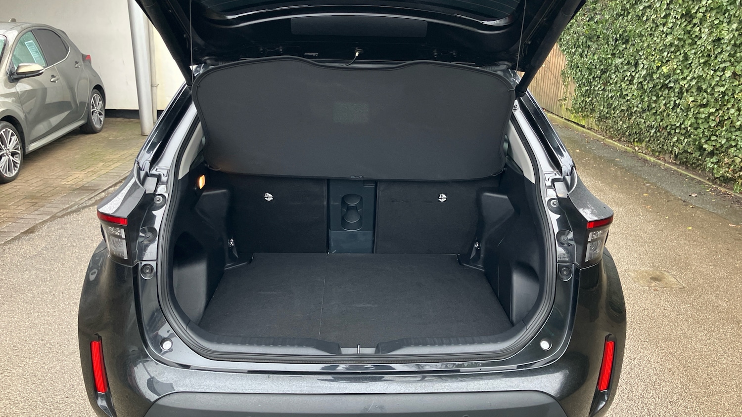 Used Toyota Yaris Cross 2024 for sale - 77377933: Photo 14