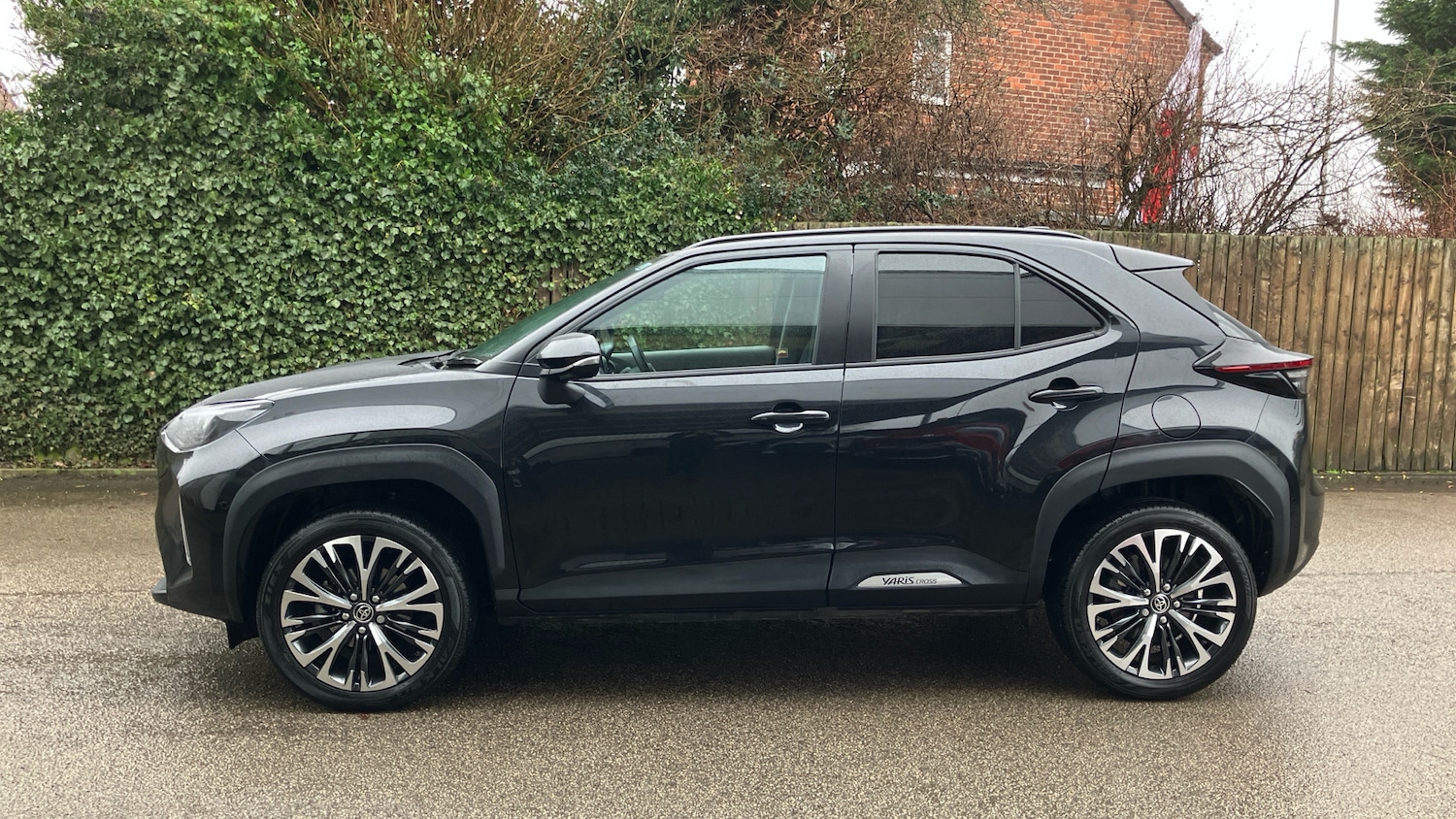 Used Toyota Yaris Cross 2024 for sale - 77377933: Photo 17