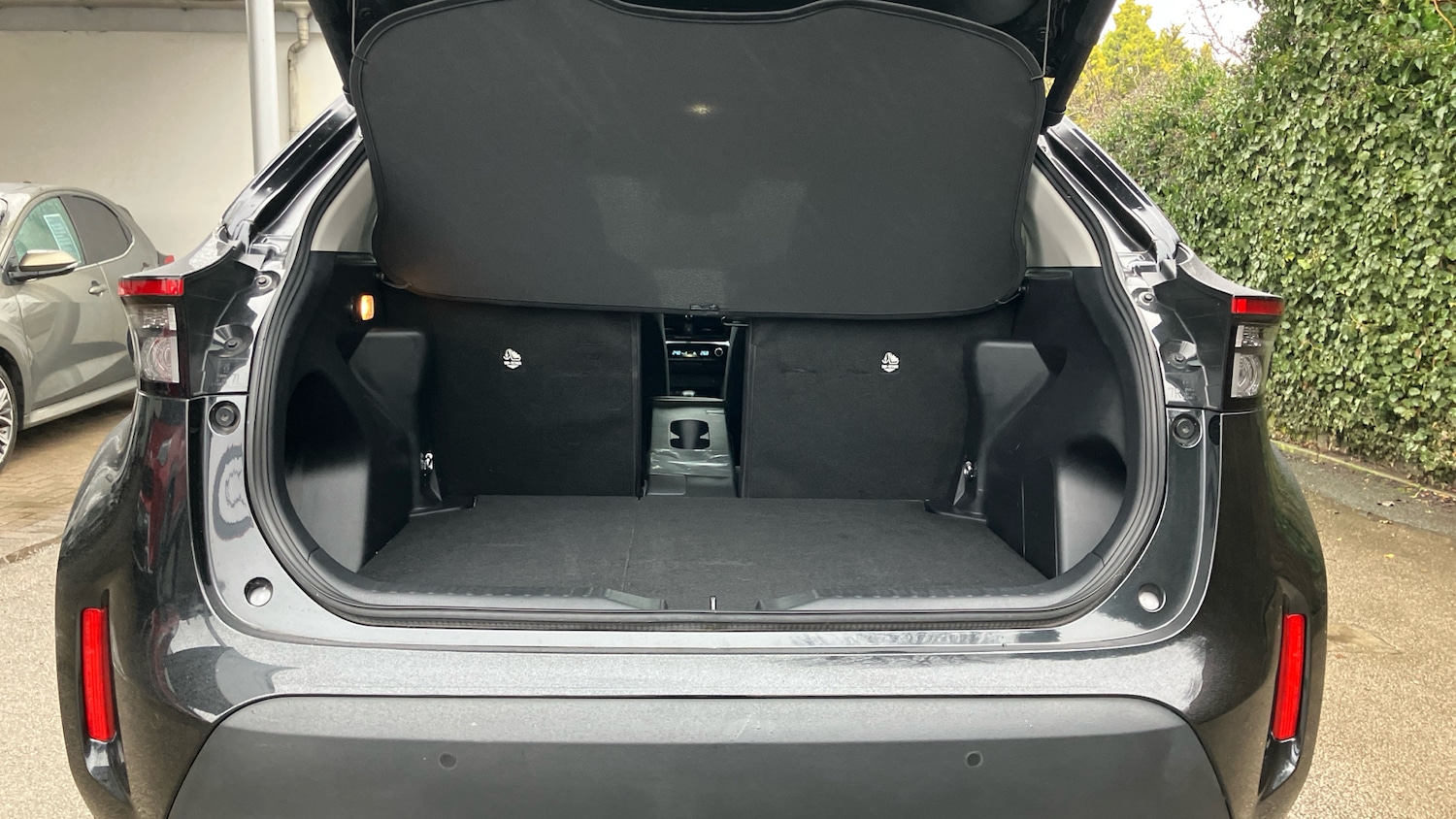 Used Toyota Yaris Cross 2024 for sale - 77377933: Photo 32