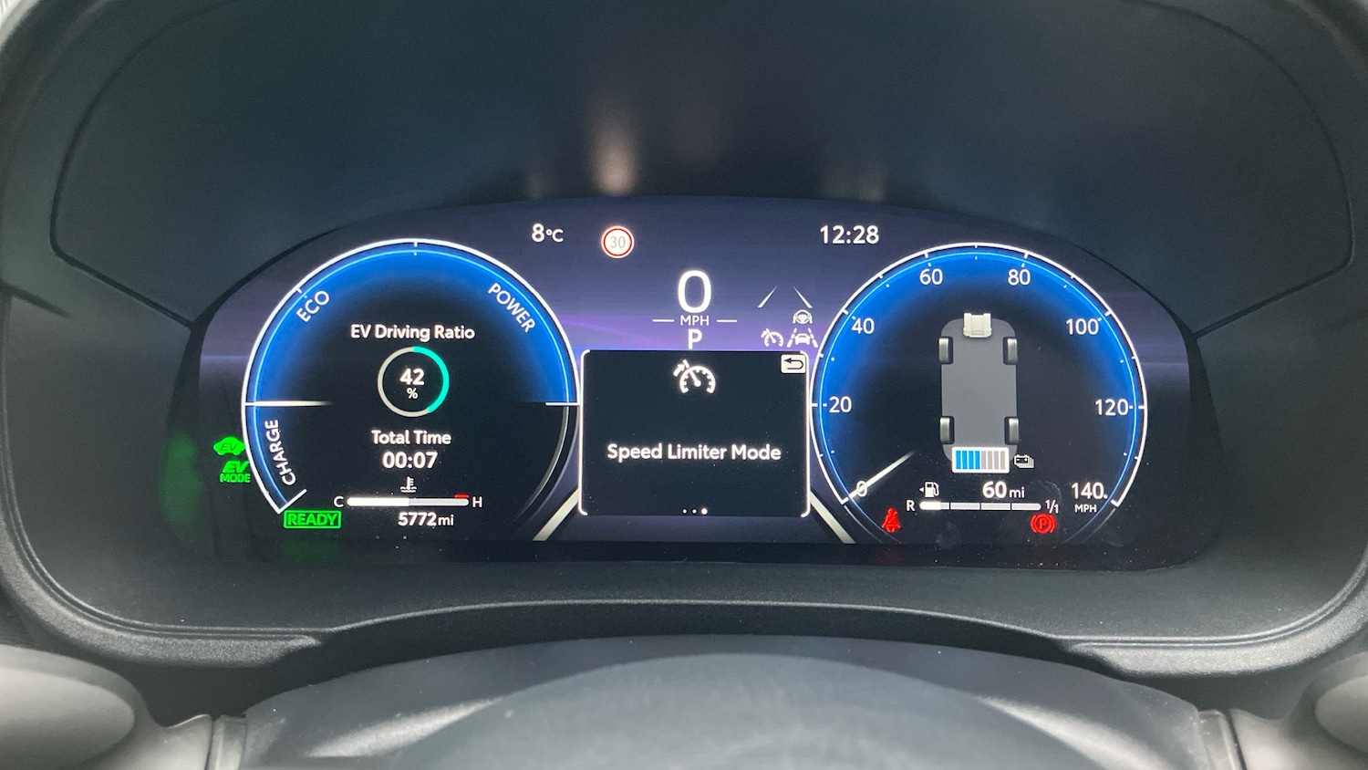 Used Toyota Yaris Cross 2024 for sale - 77377933: Photo 40