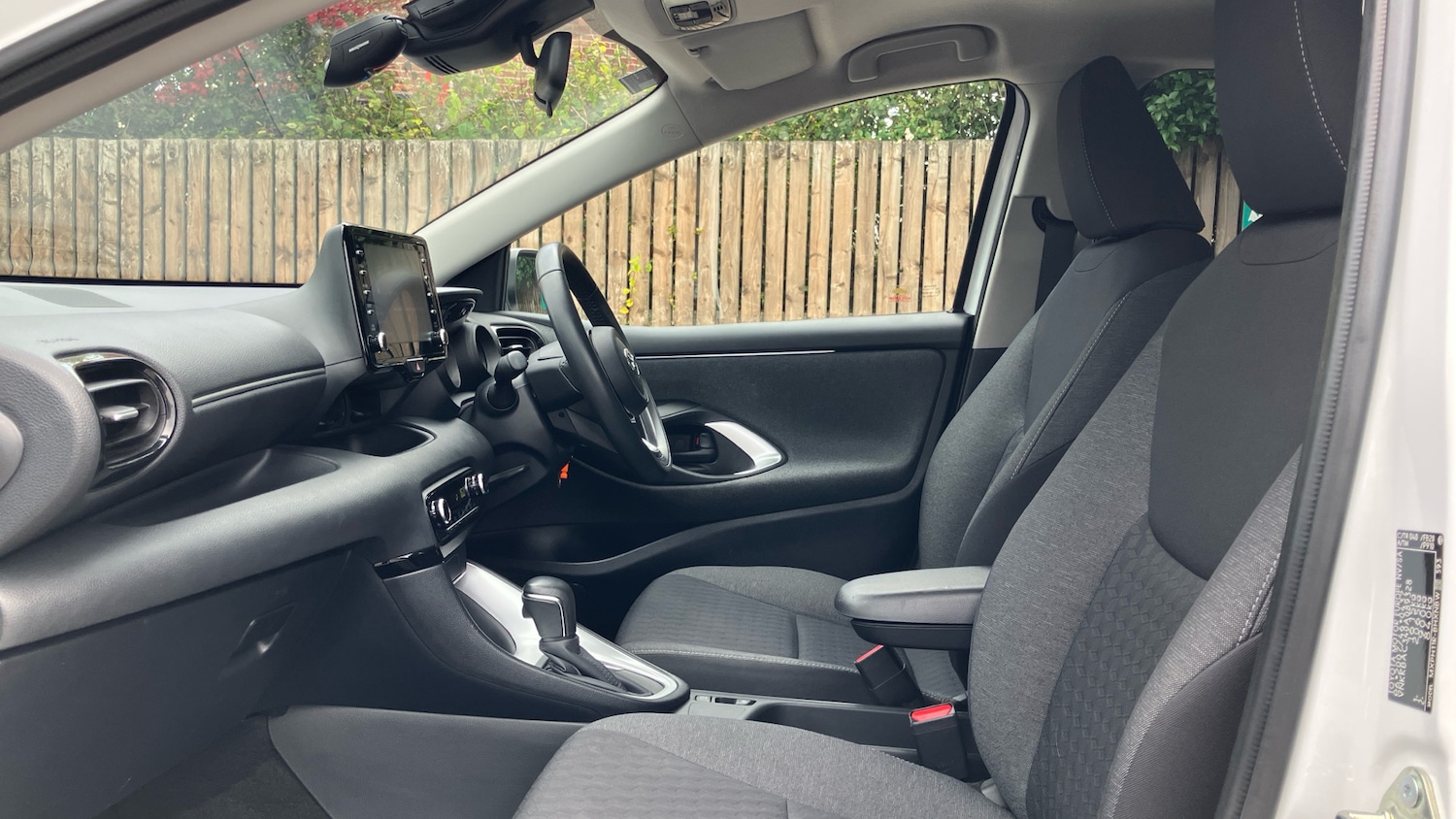 Used Toyota Yaris 2021 for sale - 76131158: Photo 10