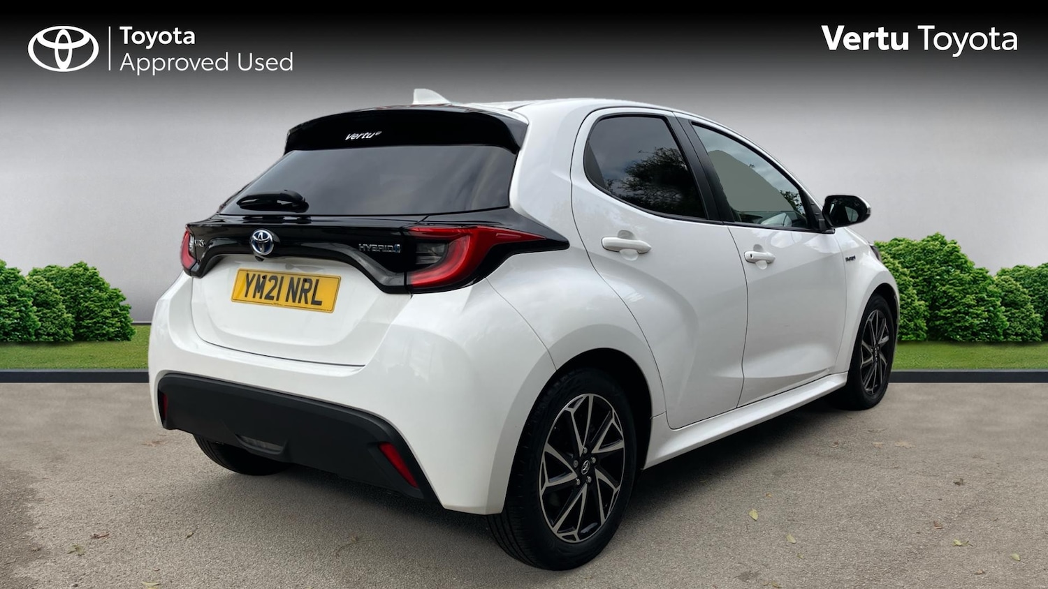 Used Toyota Yaris 2021 for sale - 76131158: Photo 2