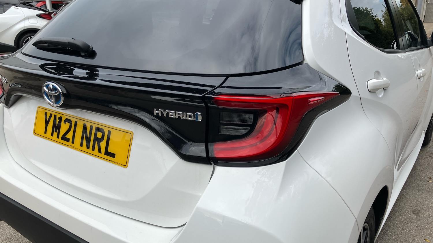 Used Toyota Yaris 2021 for sale - 76131158: Photo 21