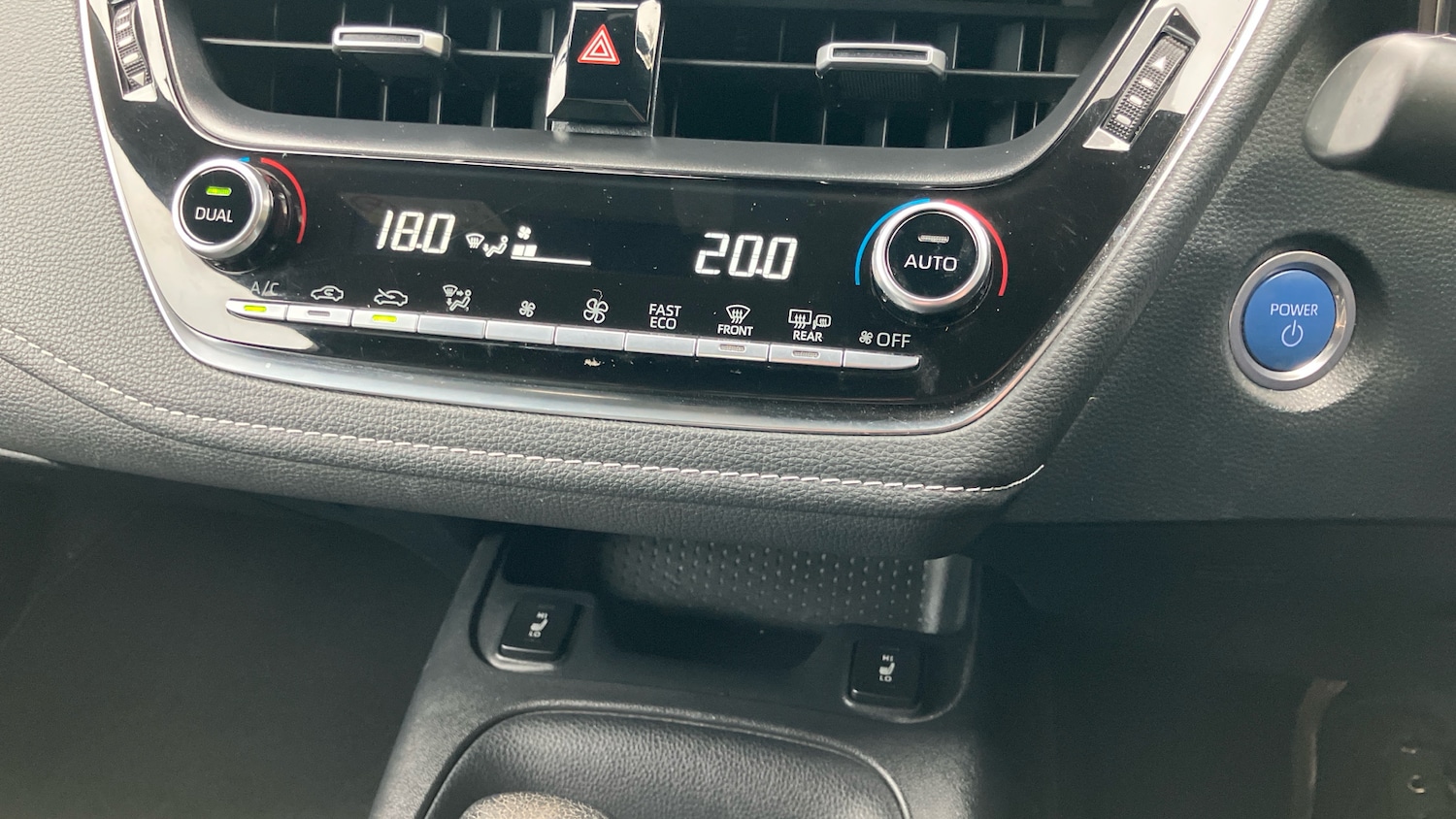 Used Toyota Yaris 2022 for sale - 76292812: Photo 34