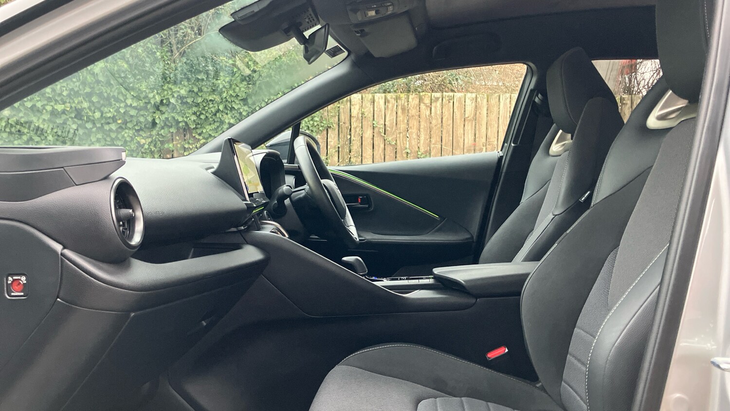 Used Toyota C-HR 2024 for sale - 77420117: Photo 10